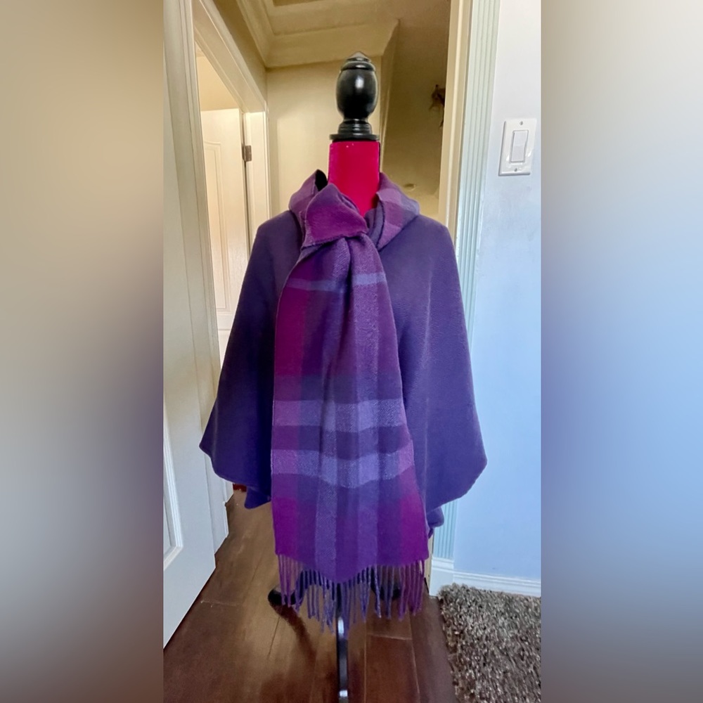 Burberry Merino Wool Reversible Cape Viola Check Horseferry Road London - Picture 4 of 15
